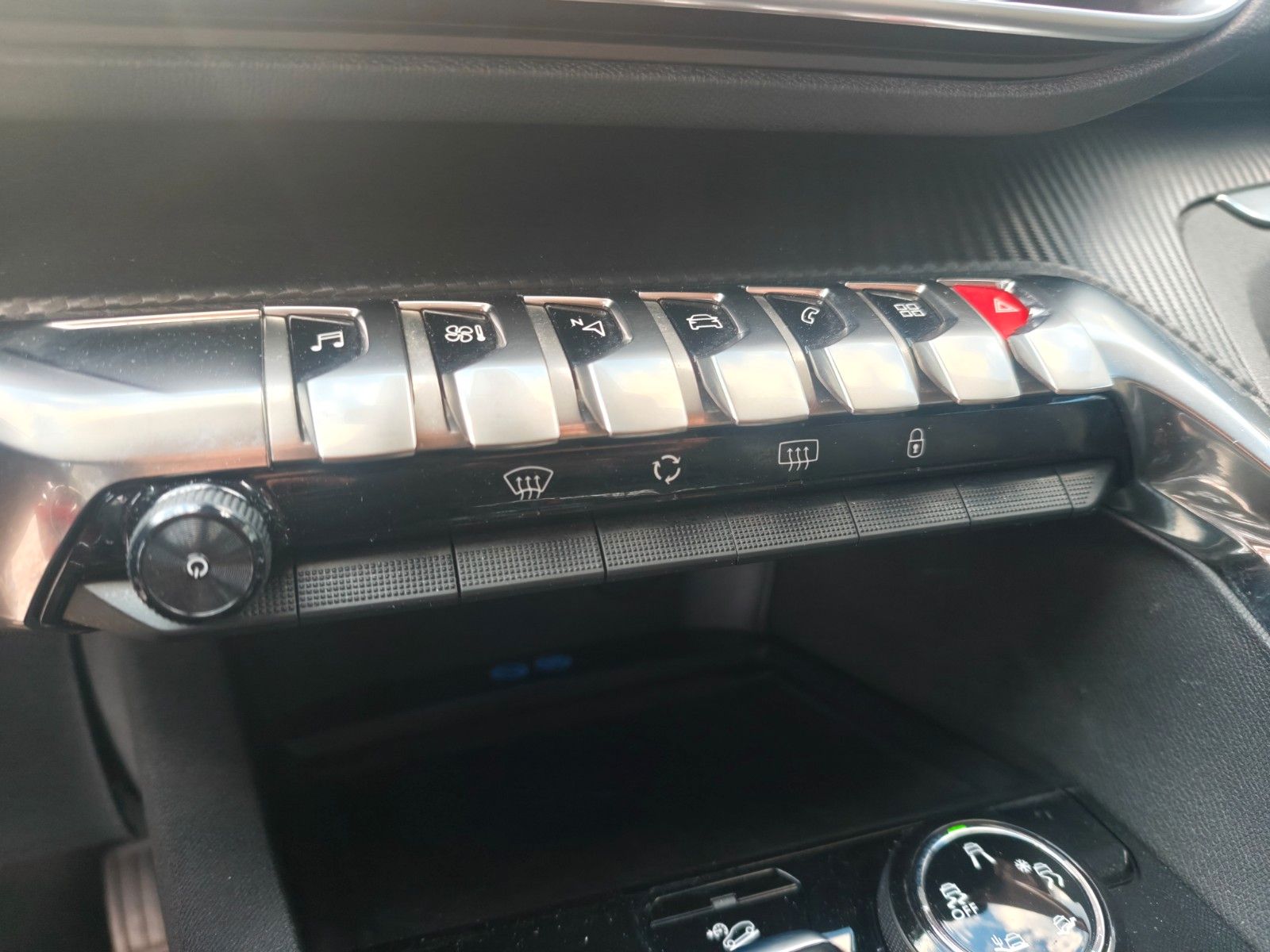 Fahrzeugabbildung Peugeot 5008*7 SITZER*AUTOMATIK*VIRTUELL*PACK ASSIST*2.H