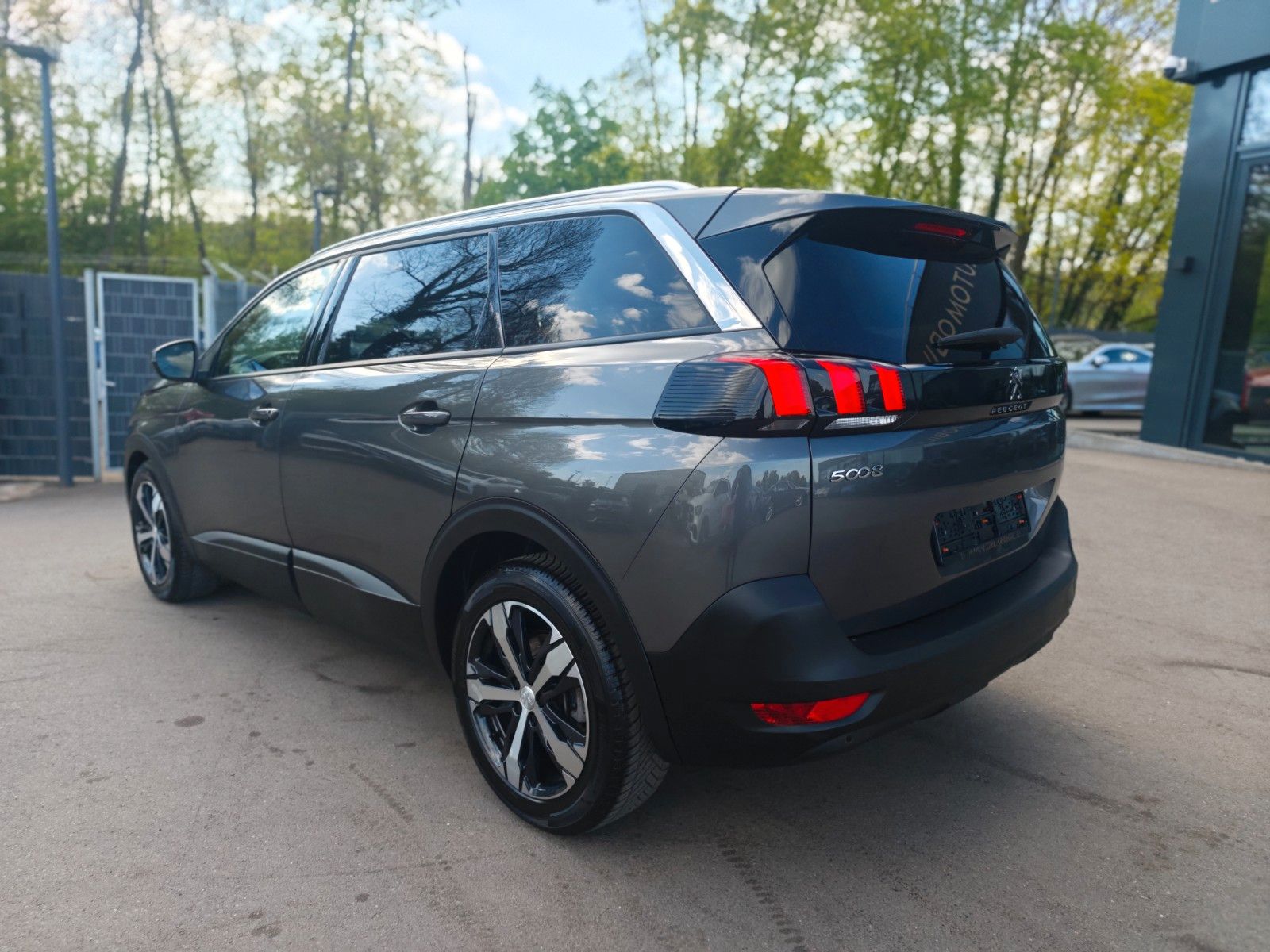 Fahrzeugabbildung Peugeot 5008*7 SITZER*AUTOMATIK*VIRTUELL*PACK ASSIST*2.H