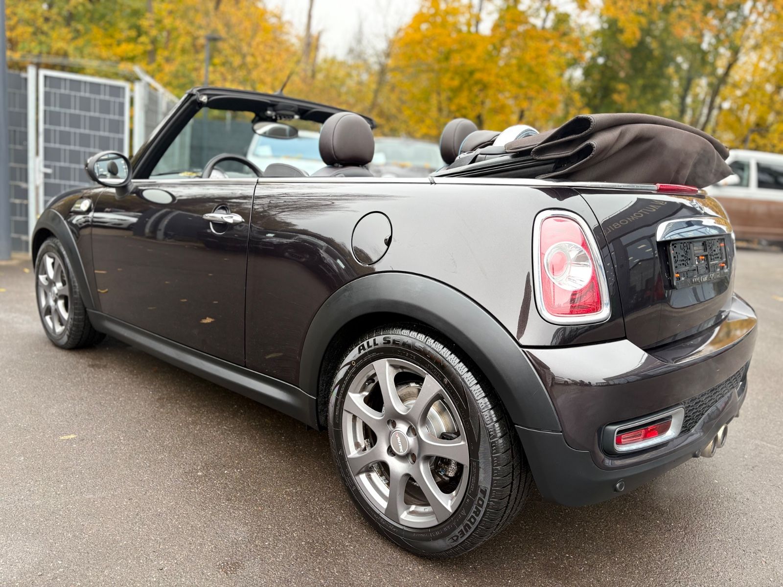 Fahrzeugabbildung MINI COOPER S CABRIO*HIGHGATE SONDERMODELL*ICED CHOCO