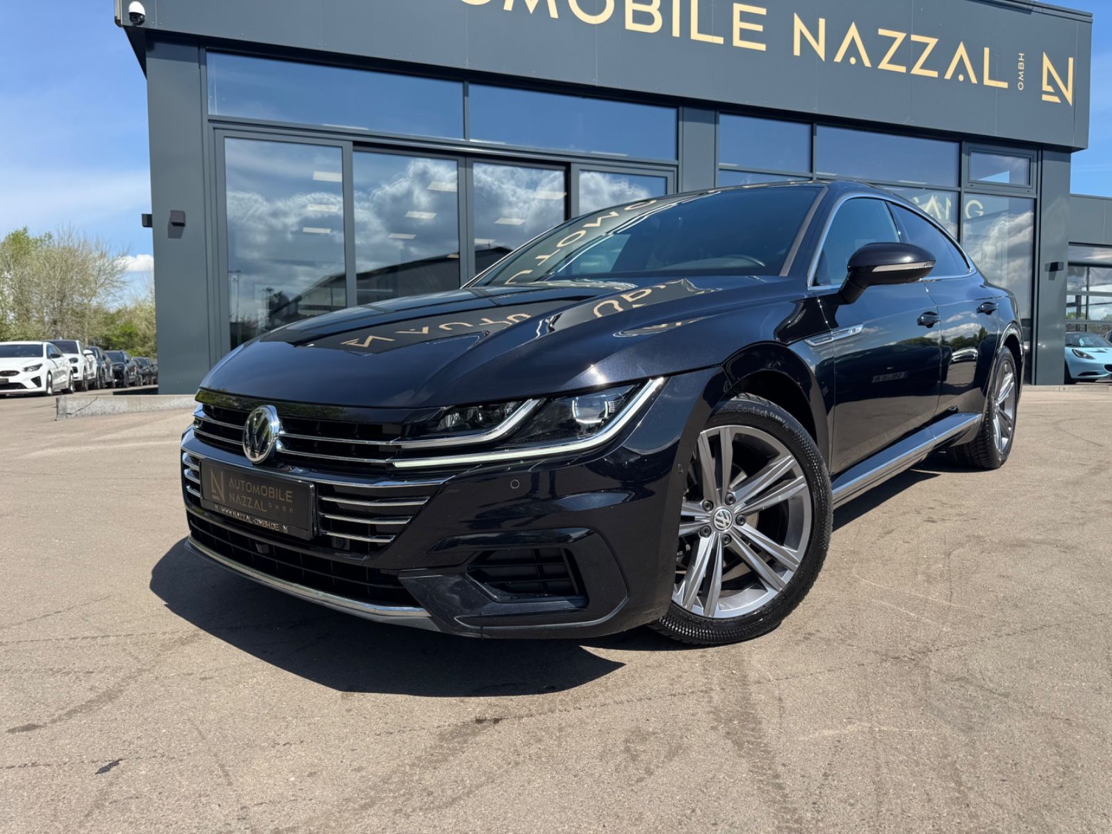 Fahrzeugabbildung Volkswagen ARTEON R-LINE*AUT*2.HD*ALCANTARA*LED*KAMERA*ACC*