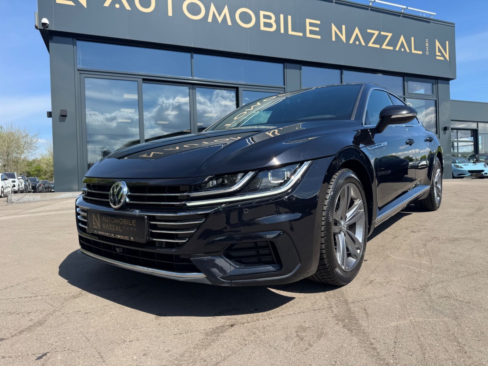Fahrzeugabbildung Volkswagen ARTEON R-LINE*AUT*2.HD*ALCANTARA*LED*KAMERA*ACC*