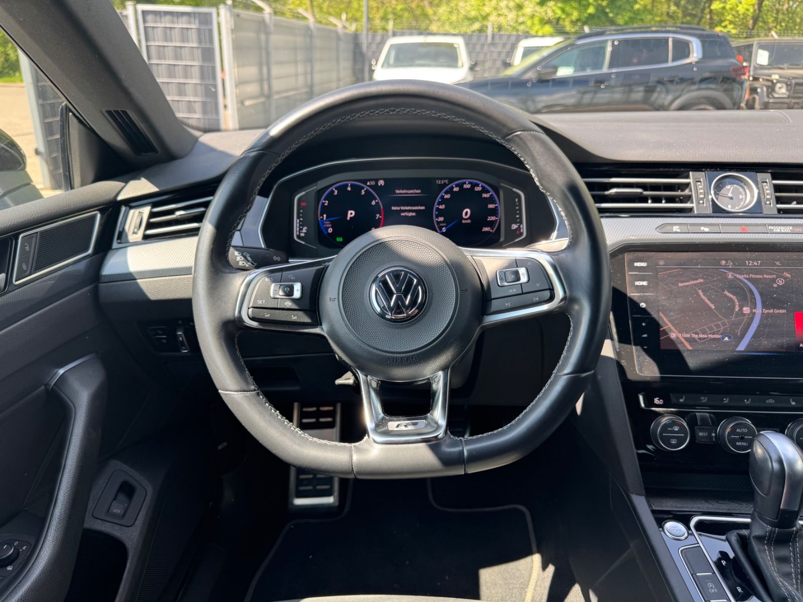 Fahrzeugabbildung Volkswagen ARTEON R-LINE*AUT*2.HD*ALCANTARA*LED*KAMERA*ACC*