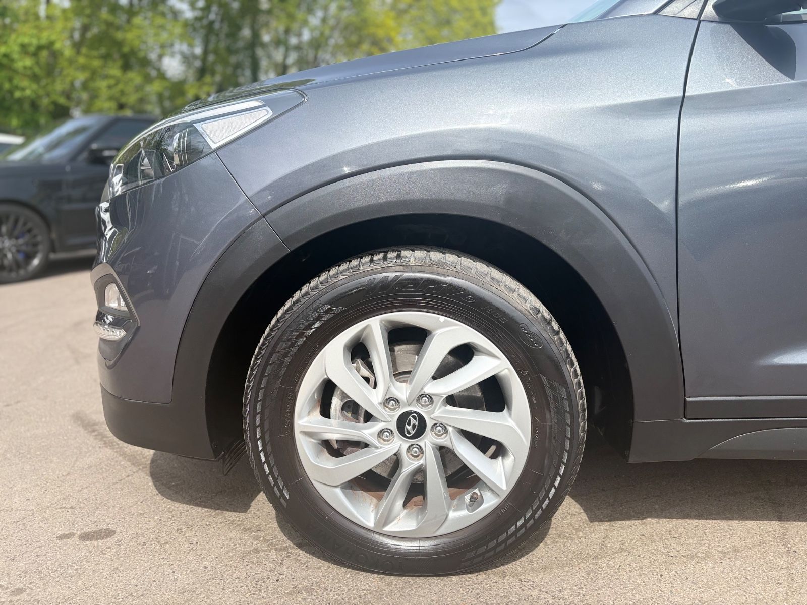 Fahrzeugabbildung Hyundai TUCSON BLUE TREND*KAMERA*NAVI*SITZHEIZUNG*1.HAND