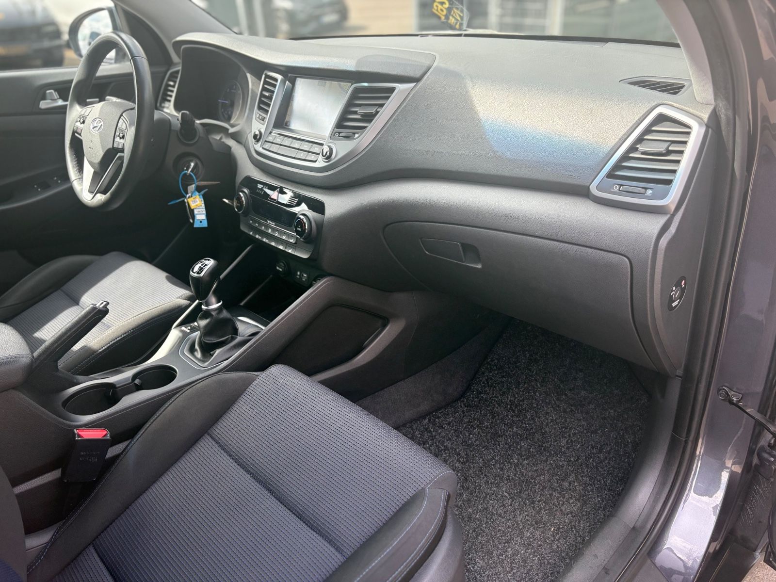 Fahrzeugabbildung Hyundai TUCSON BLUE TREND*KAMERA*NAVI*SITZHEIZUNG*1.HAND