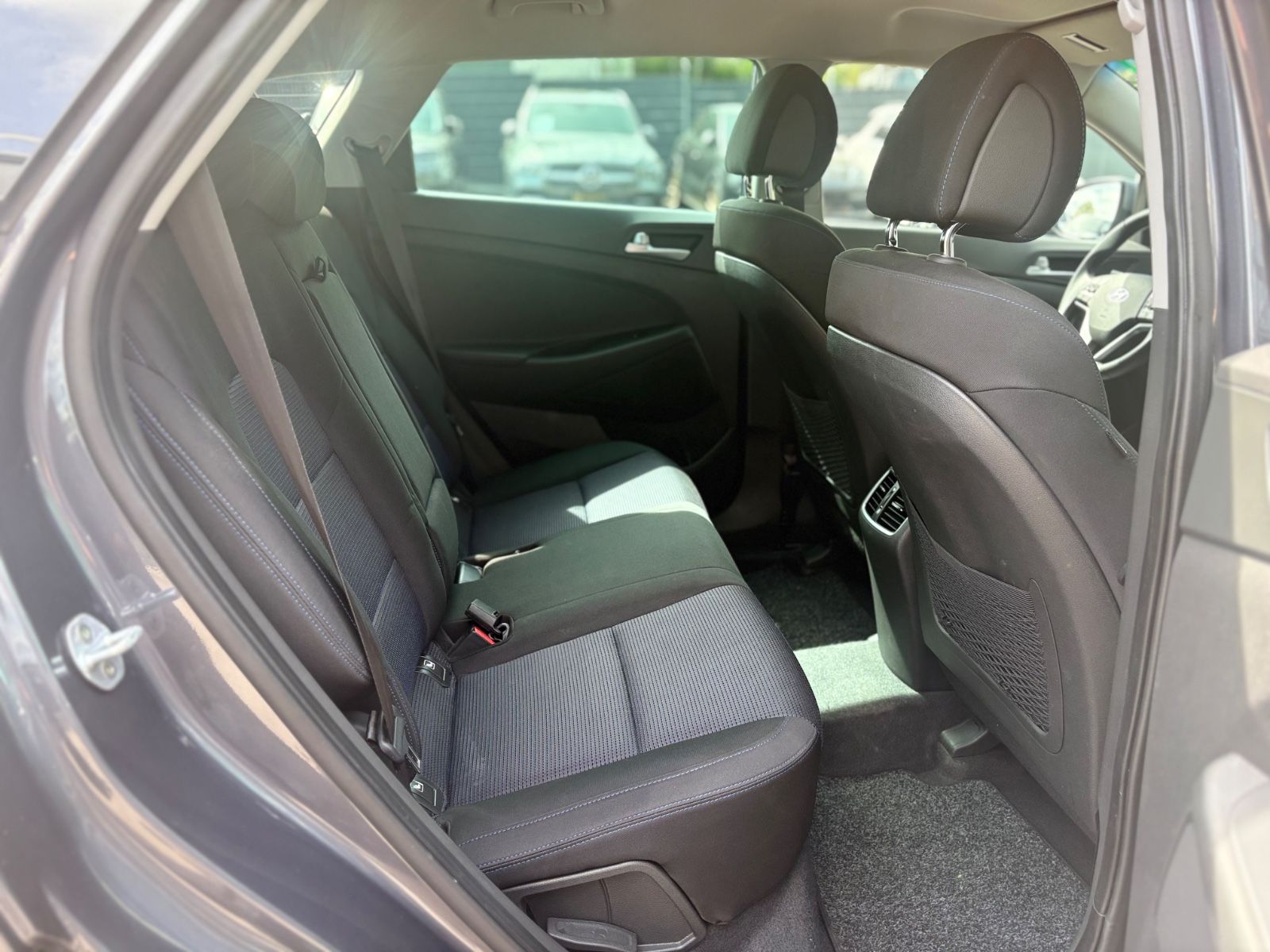 Fahrzeugabbildung Hyundai TUCSON BLUE TREND*KAMERA*NAVI*SITZHEIZUNG*1.HAND