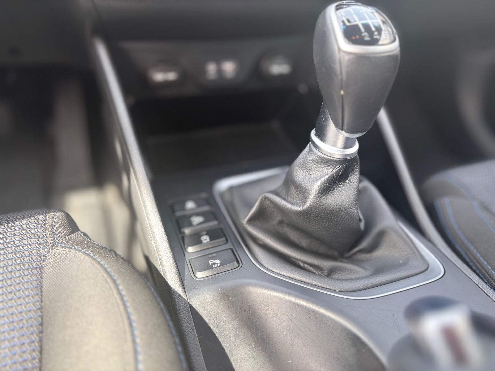 Fahrzeugabbildung Hyundai TUCSON BLUE TREND*KAMERA*NAVI*SITZHEIZUNG*1.HAND