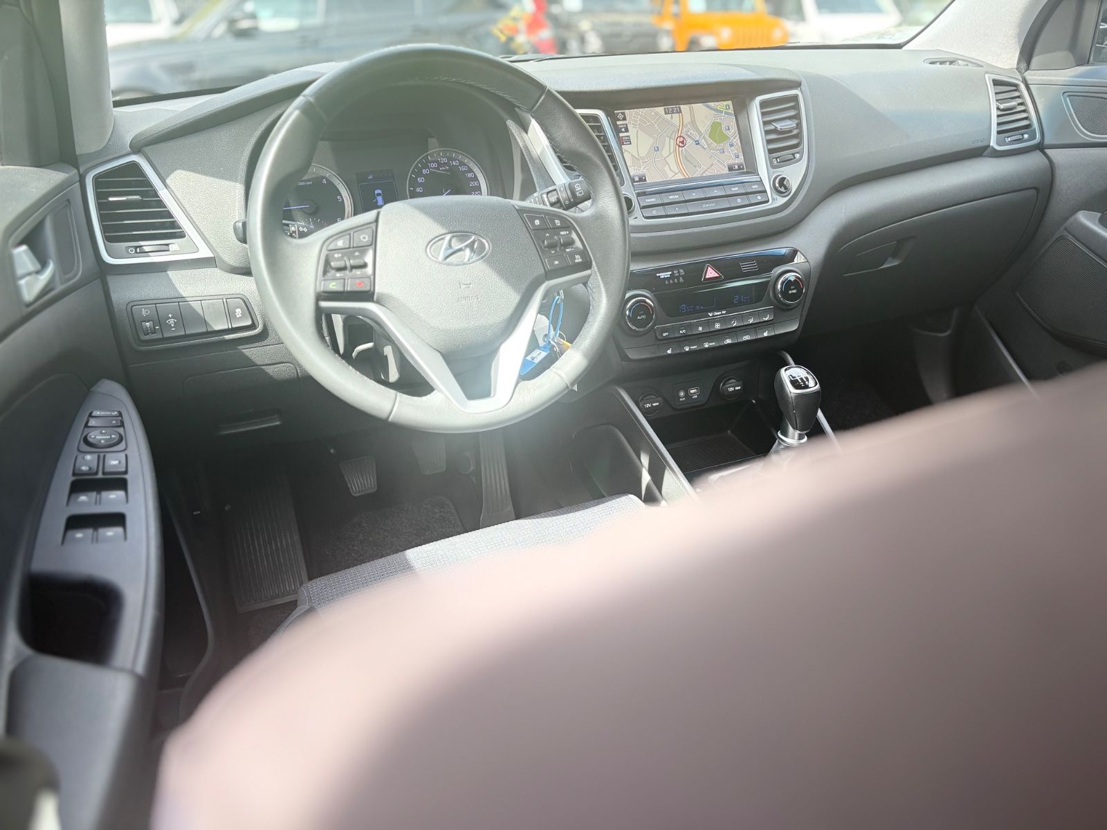 Fahrzeugabbildung Hyundai TUCSON BLUE TREND*KAMERA*NAVI*SITZHEIZUNG*1.HAND