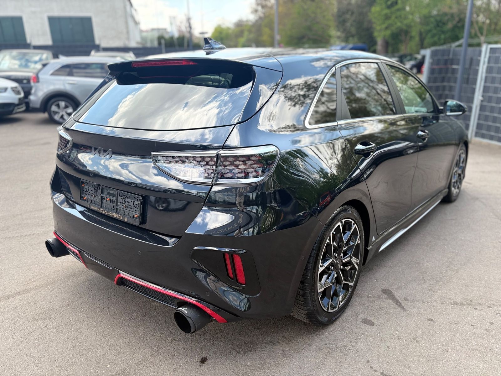 Fahrzeugabbildung Kia CEED GT LINE 1.5 T*SHZ*LED*DAB+*R-KAMERA*JBL*