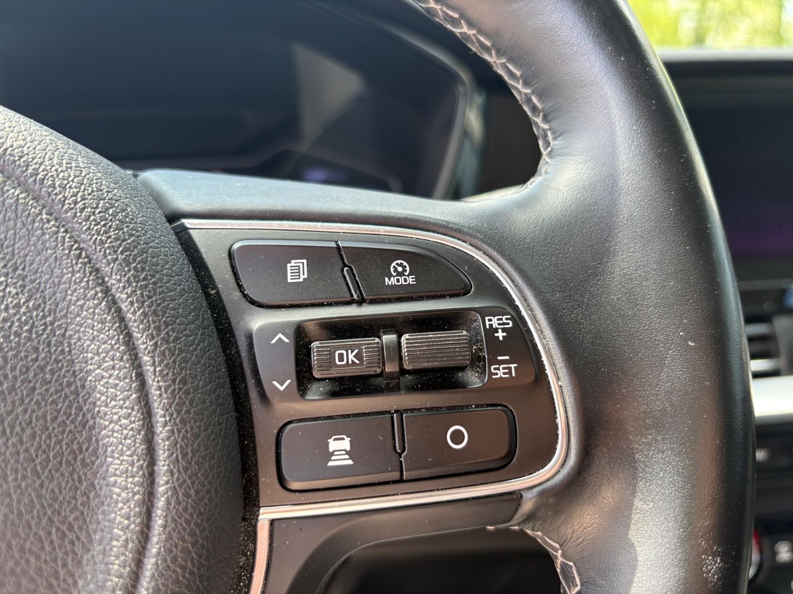 Fahrzeugabbildung Kia NIRO SPIRIT PLUG-IN HYBRID *SITZHEIZUNG*LEDER*