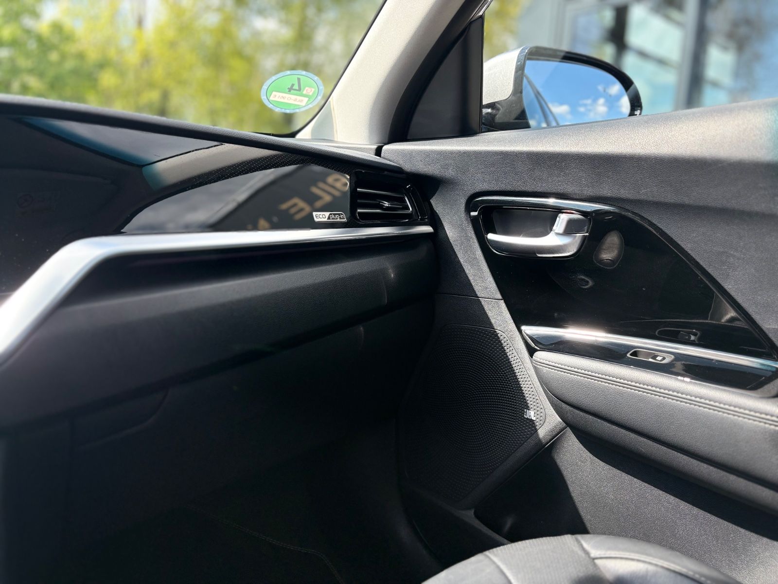 Fahrzeugabbildung Kia NIRO SPIRIT PLUG-IN HYBRID *SITZHEIZUNG*LEDER*