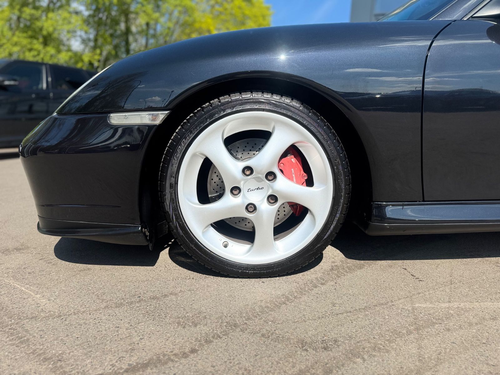 Fahrzeugabbildung Porsche 996 TURBO COUPE*AUT.*NAVI*BI-XENON*BOSE*EWG/COC*