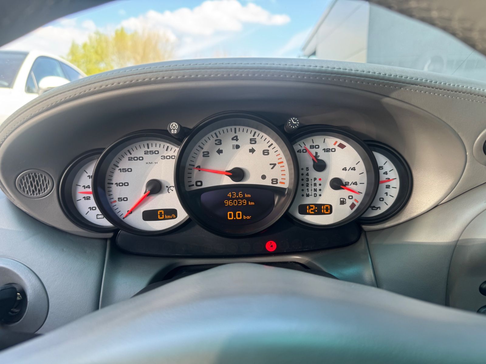 Fahrzeugabbildung Porsche 996 TURBO COUPE*AUT.*NAVI*BI-XENON*BOSE*EWG/COC*