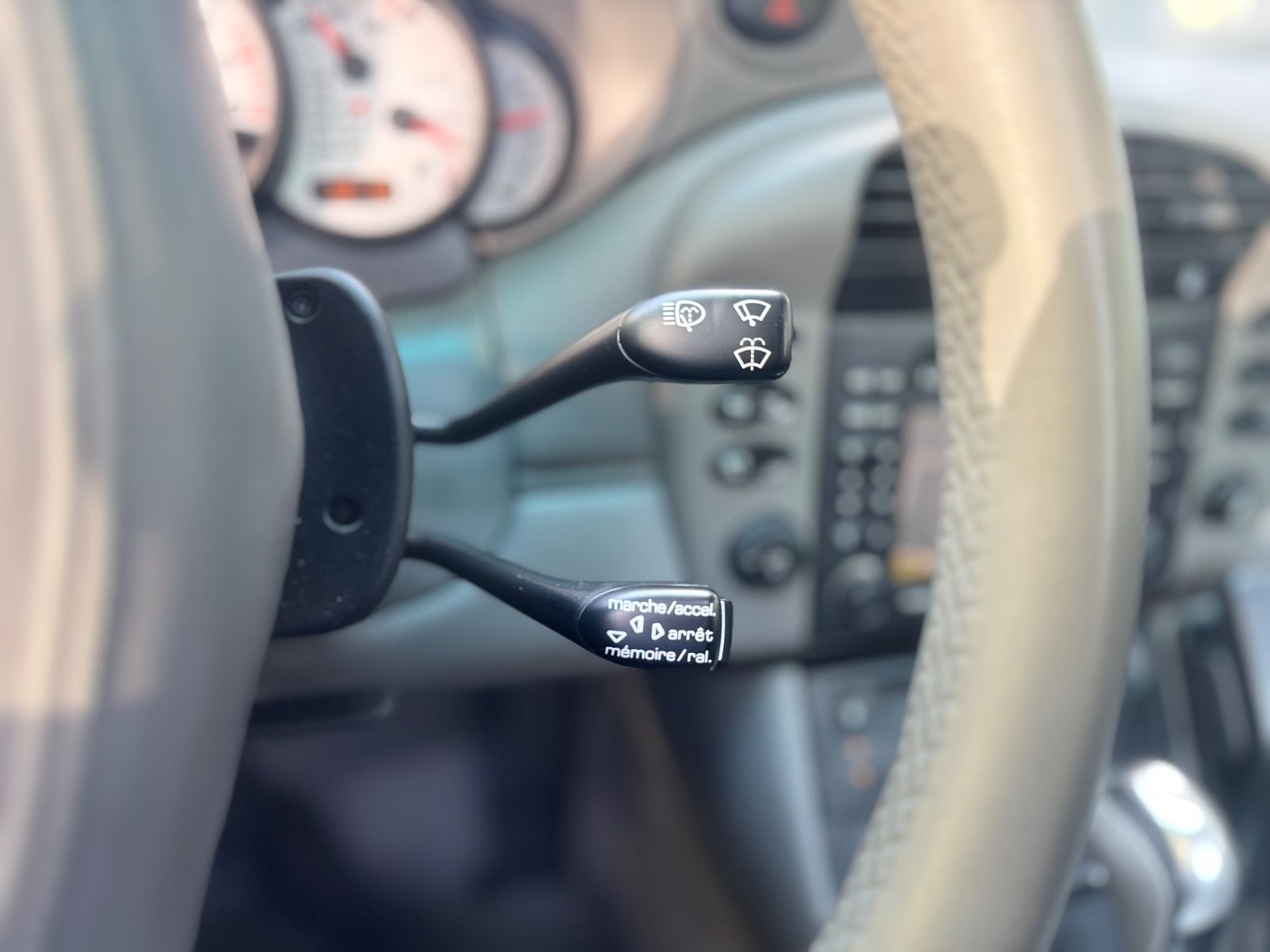 Fahrzeugabbildung Porsche 996 TURBO COUPE*AUT.*NAVI*BI-XENON*BOSE*EWG/COC*