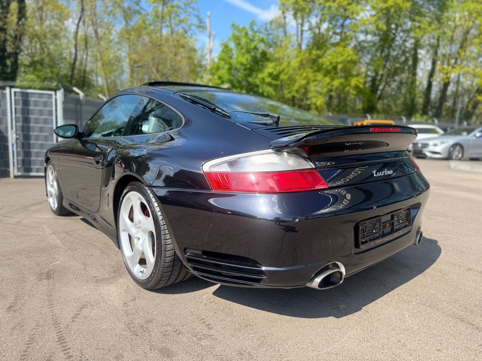 Fahrzeugabbildung Porsche 996 TURBO COUPE*AUT.*NAVI*BI-XENON*BOSE*EWG/COC*