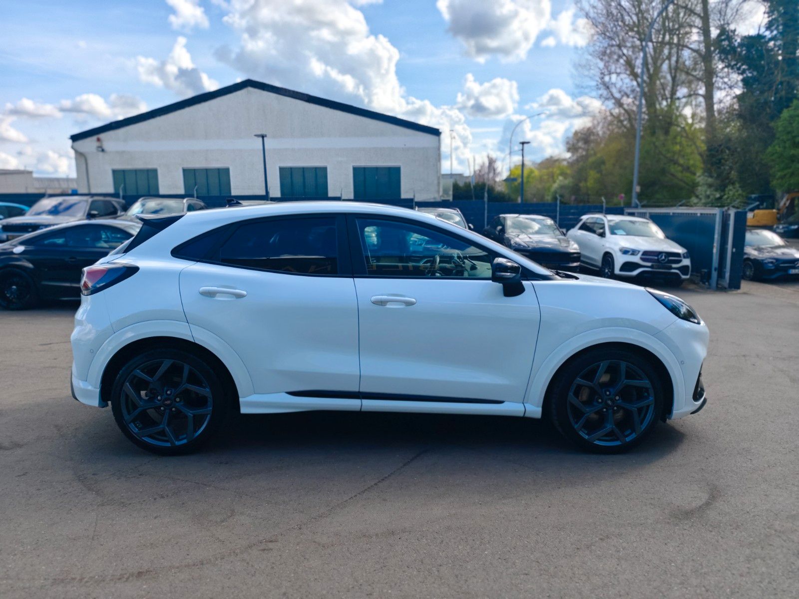 Fahrzeugabbildung Ford PUMA ST*RECARO SCHALEN*LED*KAMERA*ASSIST*1.HAND*