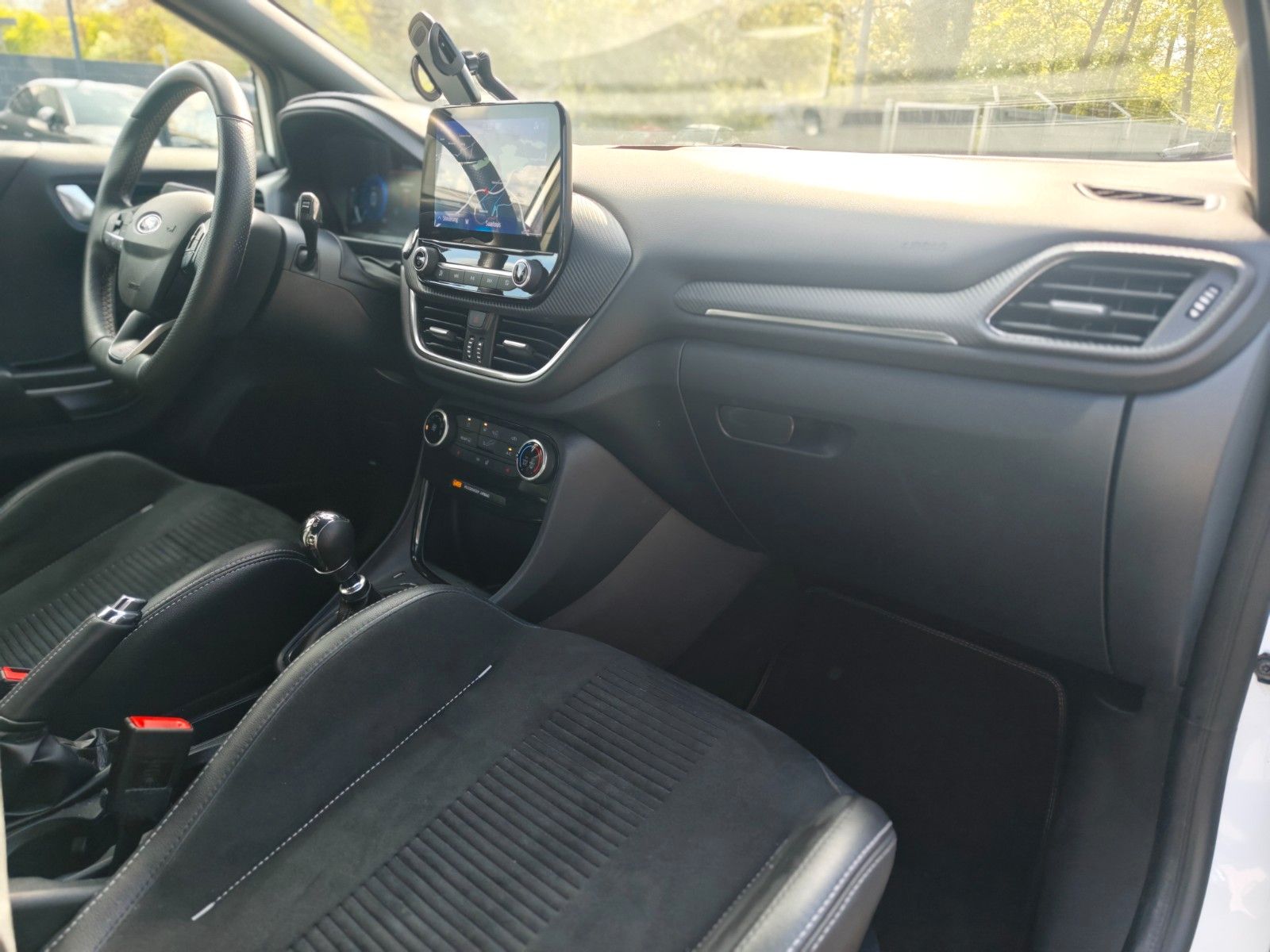 Fahrzeugabbildung Ford PUMA ST*RECARO SCHALEN*LED*KAMERA*ASSIST*1.HAND*