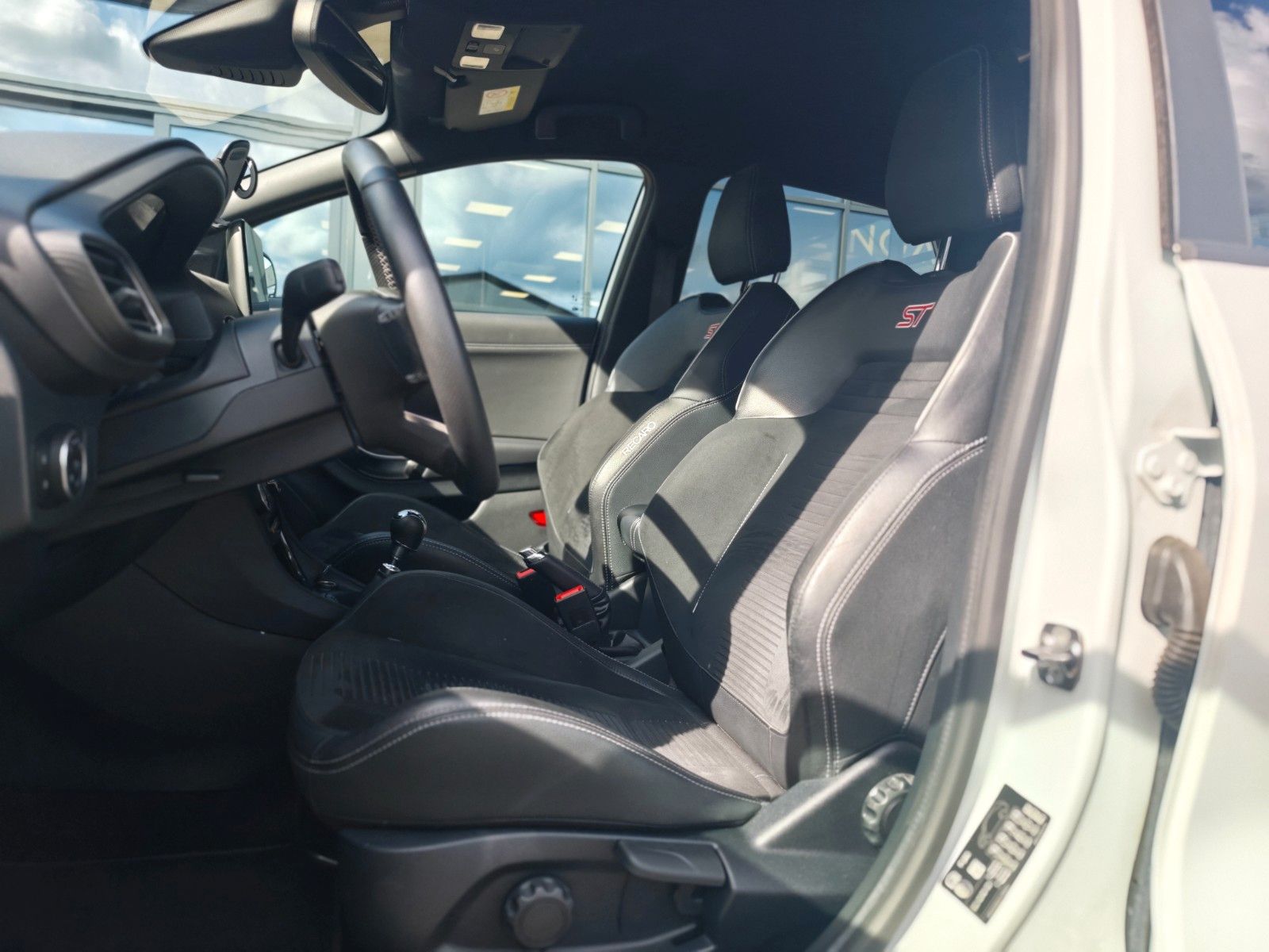 Fahrzeugabbildung Ford PUMA ST*RECARO SCHALEN*LED*KAMERA*ASSIST*1.HAND*