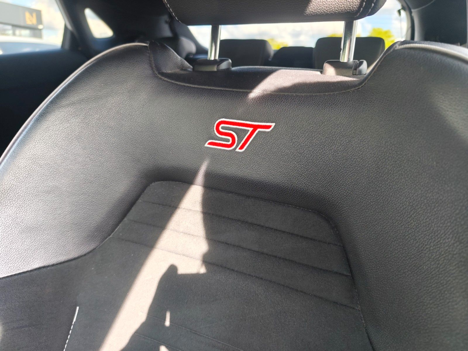 Fahrzeugabbildung Ford PUMA ST*RECARO SCHALEN*LED*KAMERA*ASSIST*1.HAND*