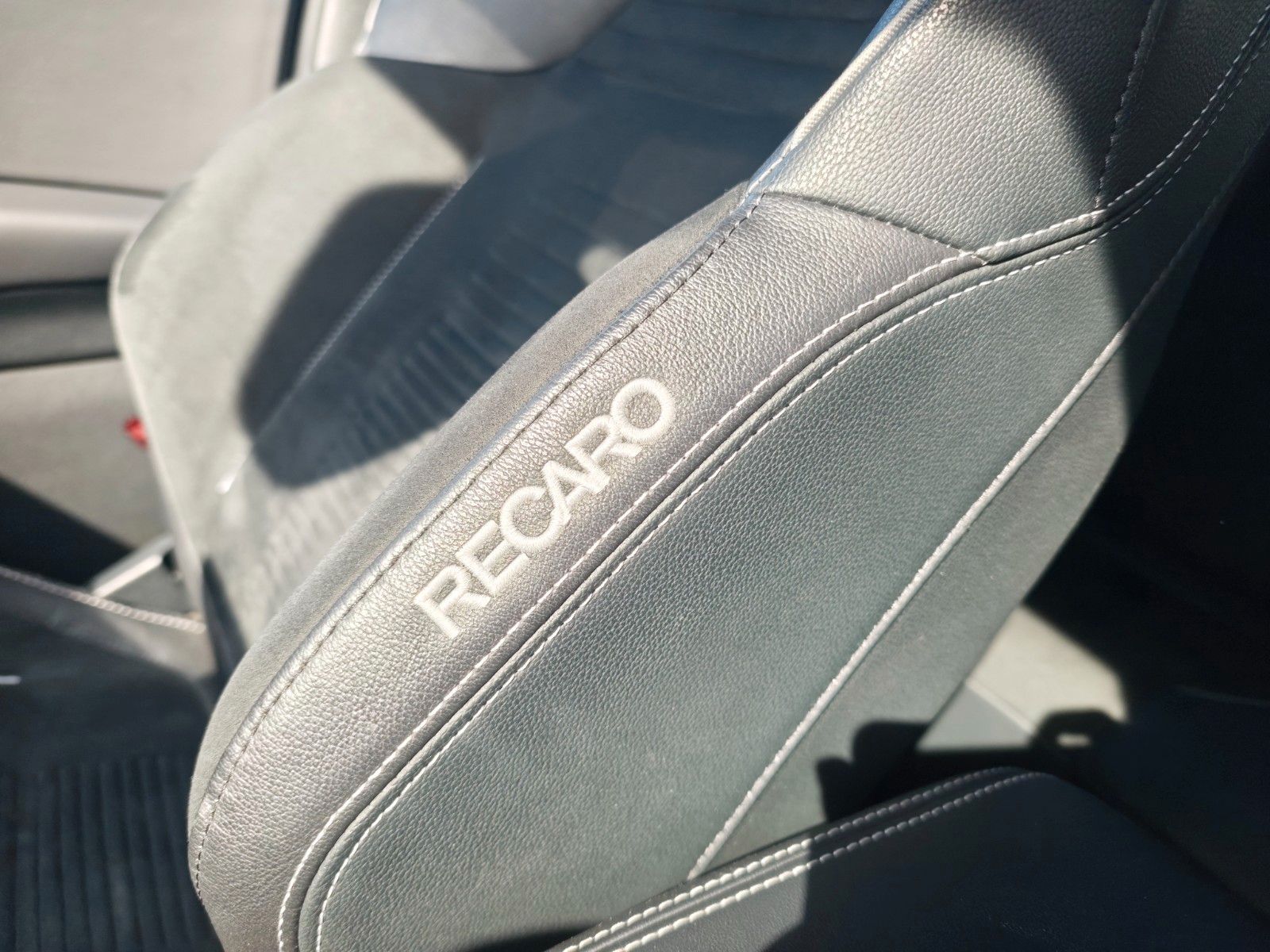 Fahrzeugabbildung Ford PUMA ST*RECARO SCHALEN*LED*KAMERA*ASSIST*1.HAND*