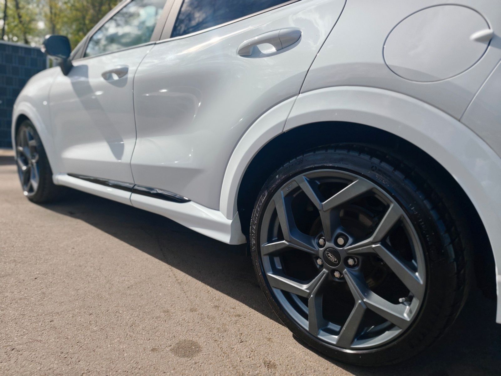 Fahrzeugabbildung Ford PUMA ST*RECARO SCHALEN*LED*KAMERA*ASSIST*1.HAND*