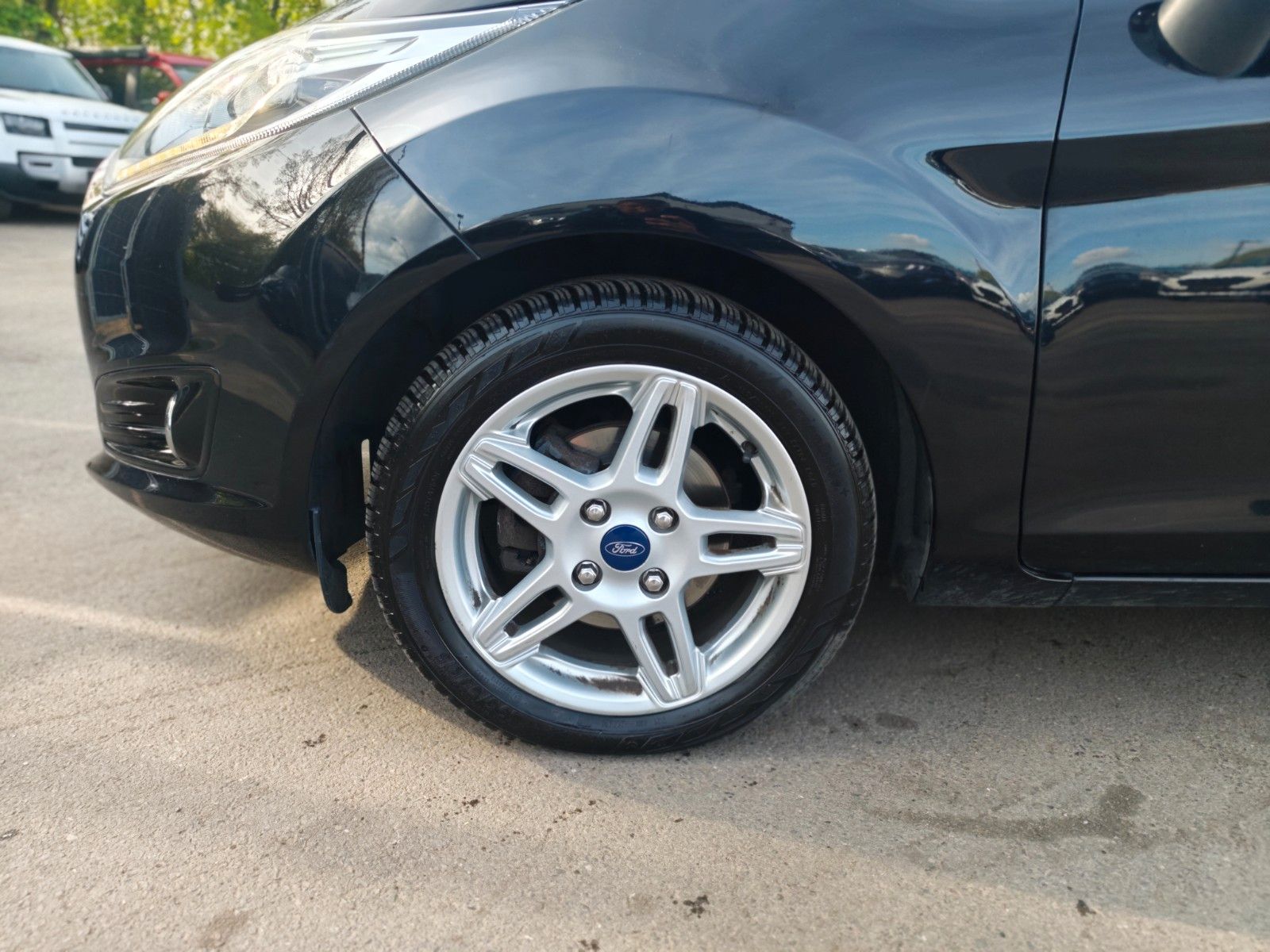 Fahrzeugabbildung Ford FIESTA TITANIUM *SHZ*ALU*KLIMA*NAVI*