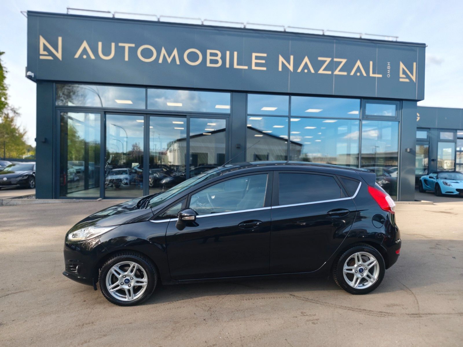 Fahrzeugabbildung Ford FIESTA TITANIUM *SHZ*ALU*KLIMA*NAVI*