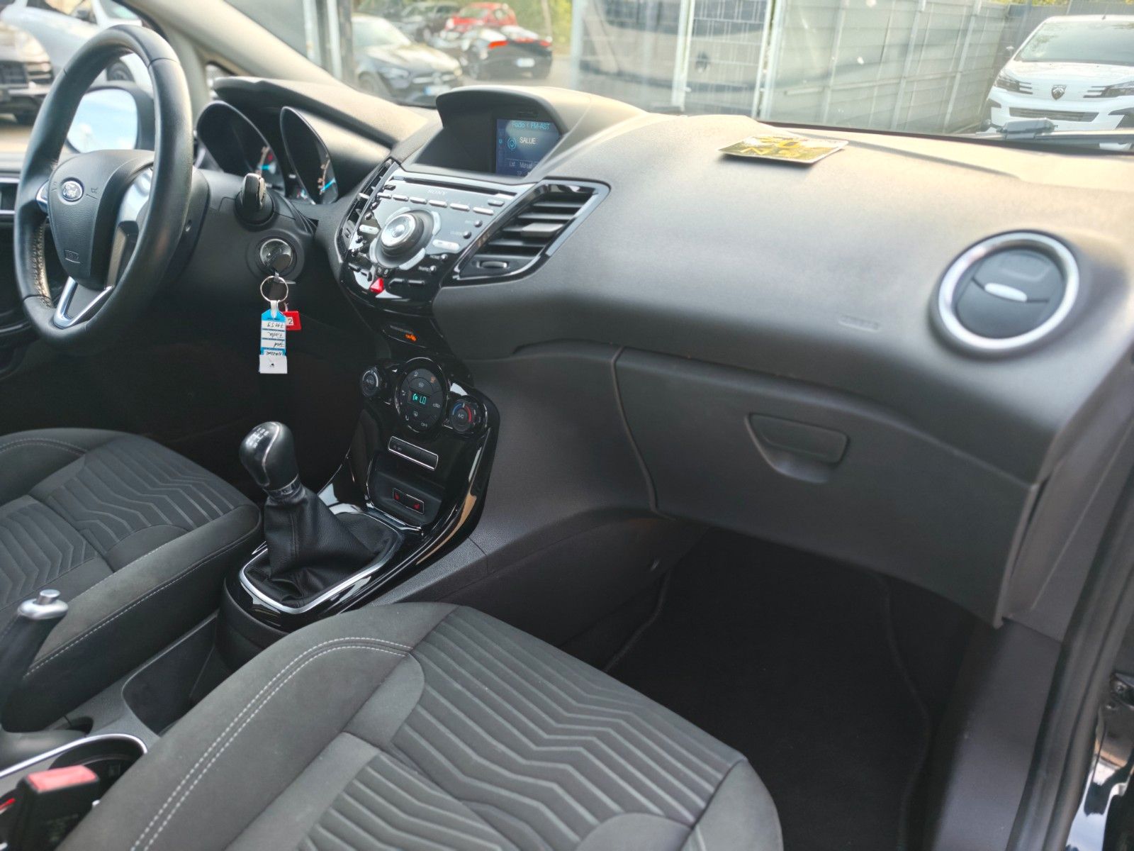 Fahrzeugabbildung Ford FIESTA TITANIUM *SHZ*ALU*KLIMA*NAVI*