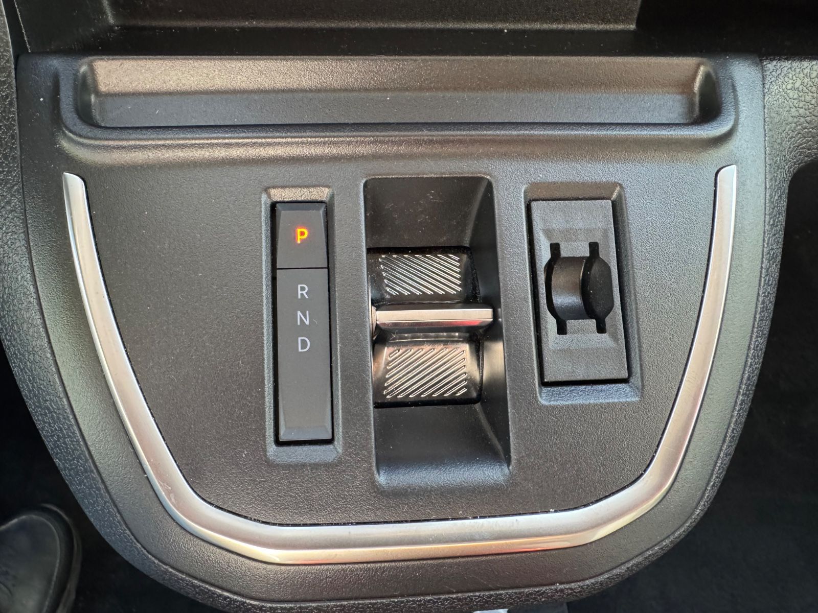 Fahrzeugabbildung Peugeot TRAVELLER ACTIVE L2*FACELIFT*8.SITZER*KAM*NAVI*