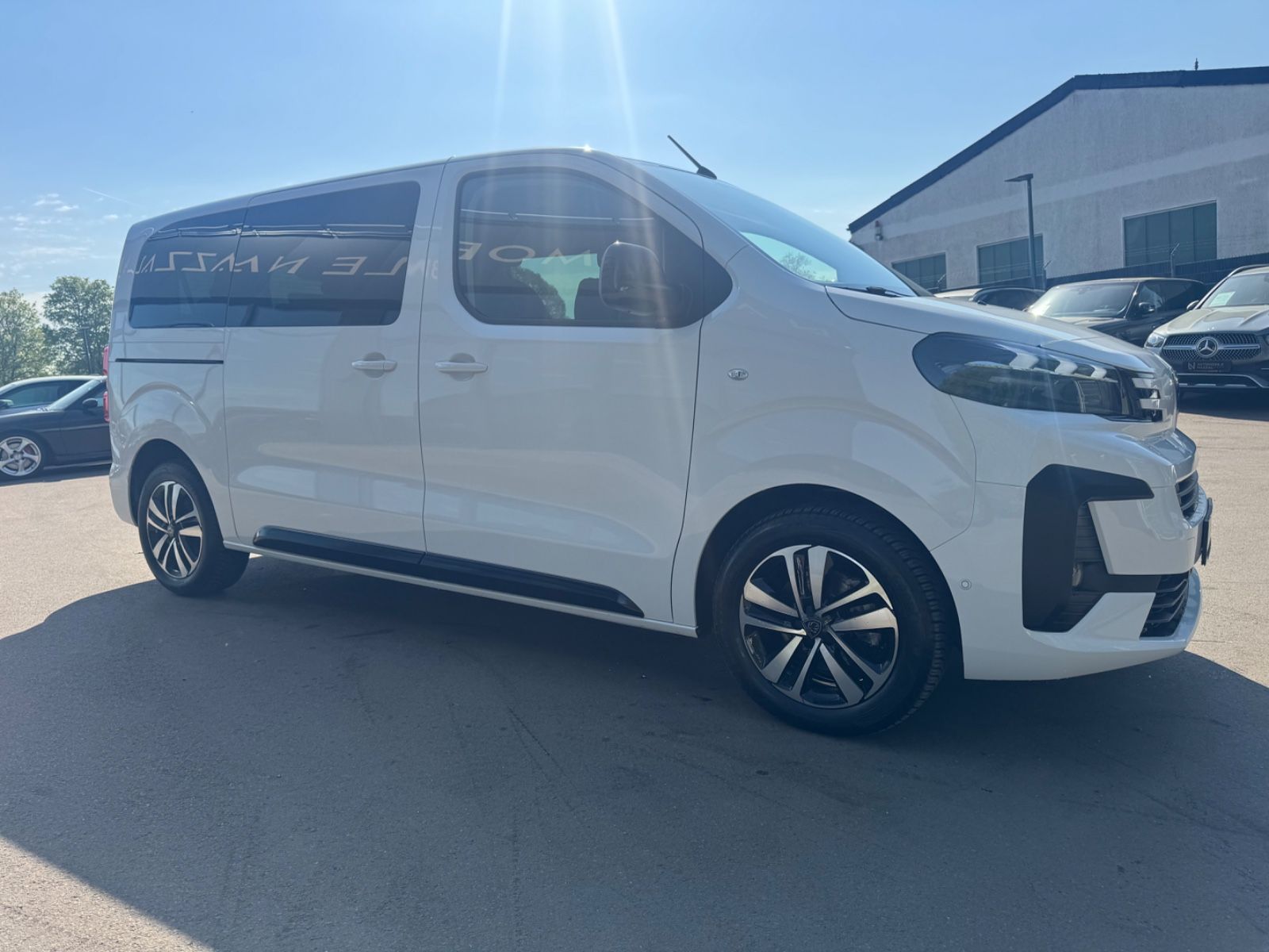 Fahrzeugabbildung Peugeot TRAVELLER ACTIVE L2*FACELIFT*8.SITZER*KAM*NAVI*