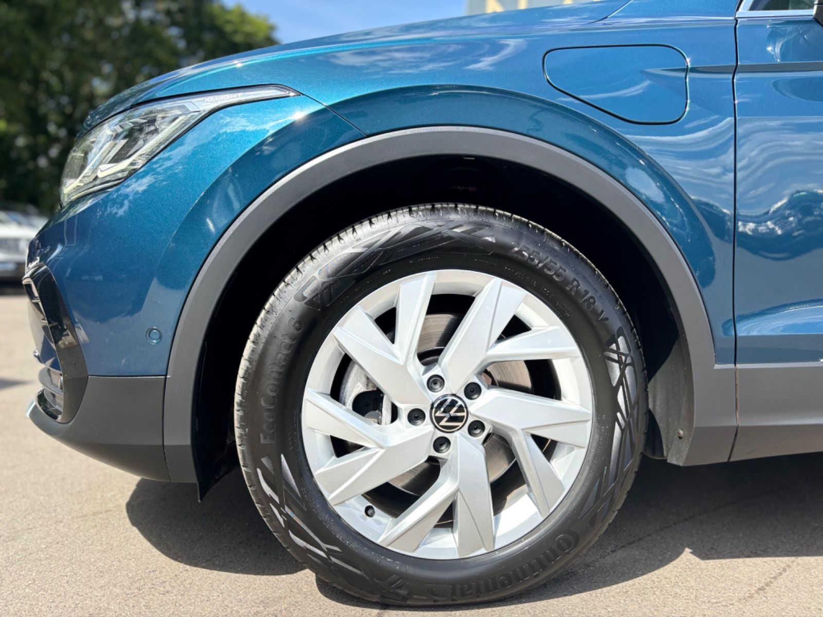 Fahrzeugabbildung Volkswagen TIGUAN ELEGANCE PLUG IN HYBRID*LED*NIGHTS-BLUE*