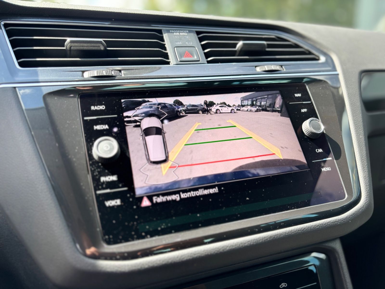 Fahrzeugabbildung Volkswagen TIGUAN ELEGANCE PLUG IN HYBRID*LED*NIGHTS-BLUE*