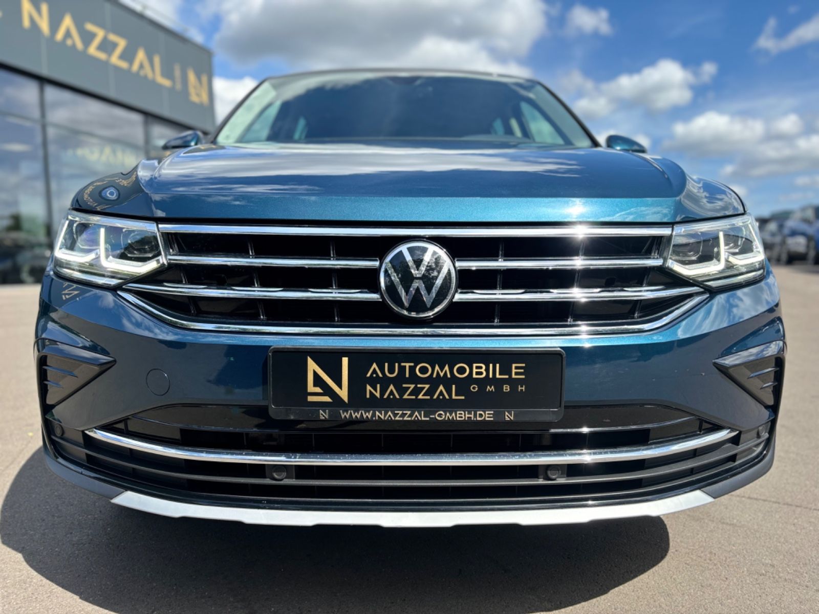 Fahrzeugabbildung Volkswagen TIGUAN ELEGANCE PLUG IN HYBRID*LED*NIGHTS-BLUE*