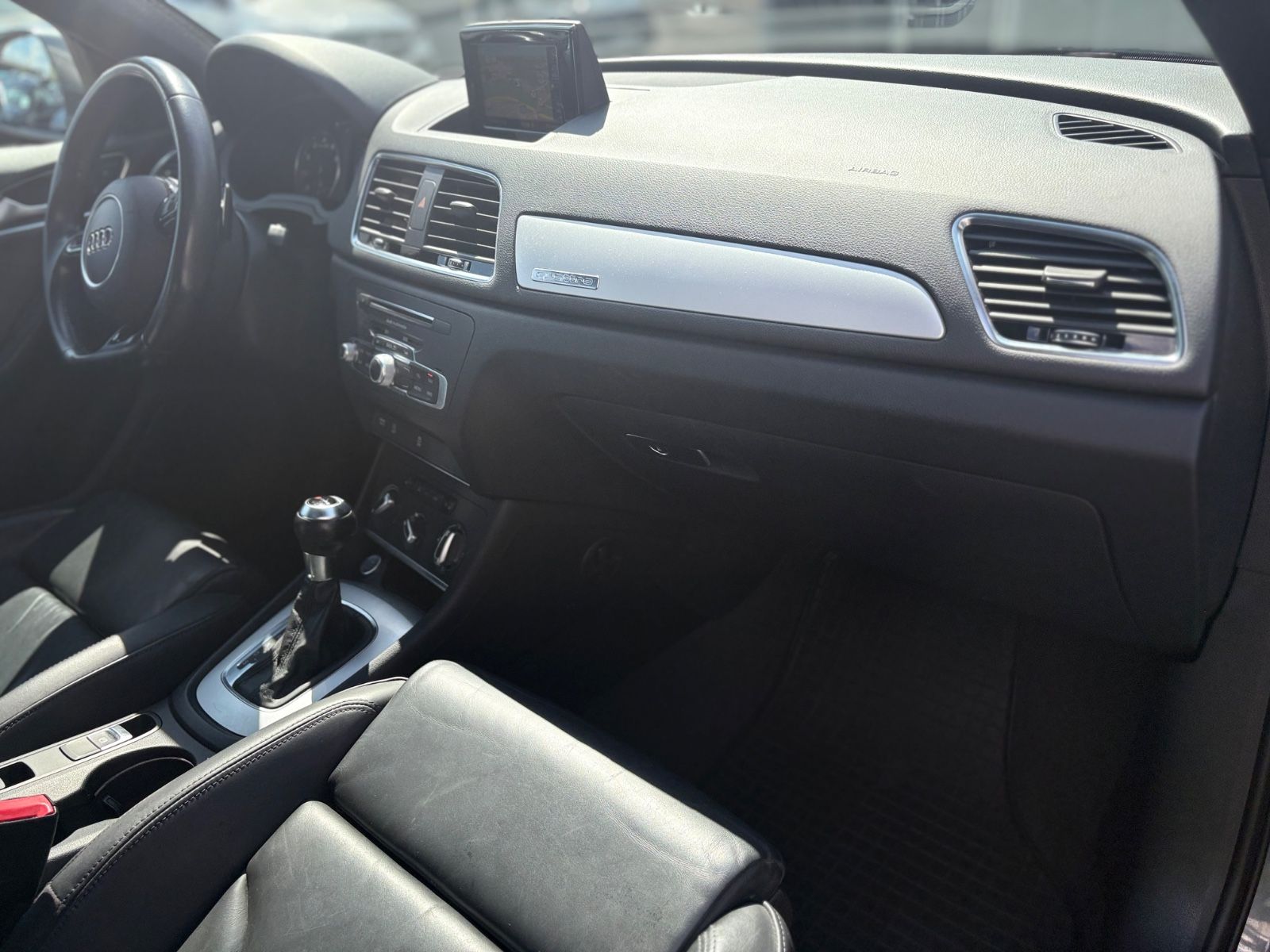 Fahrzeugabbildung Audi Q3 SPORT QUATTRO *S-LINE*PANO*NAVI*LEDER*