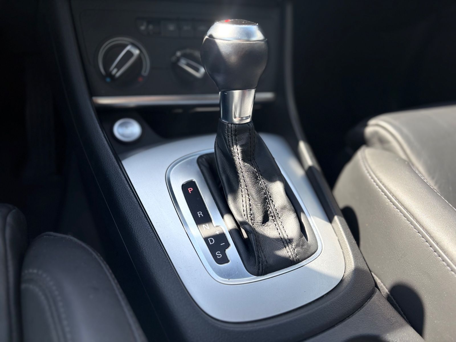 Fahrzeugabbildung Audi Q3 SPORT QUATTRO *S-LINE*PANO*NAVI*LEDER*