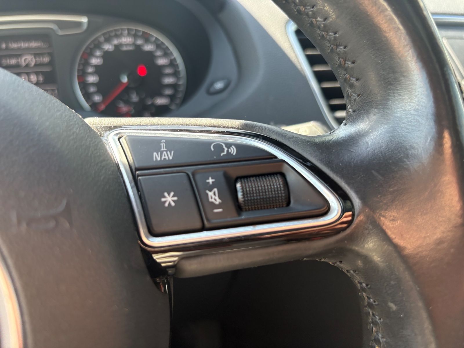 Fahrzeugabbildung Audi Q3 SPORT QUATTRO *S-LINE*PANO*NAVI*LEDER*