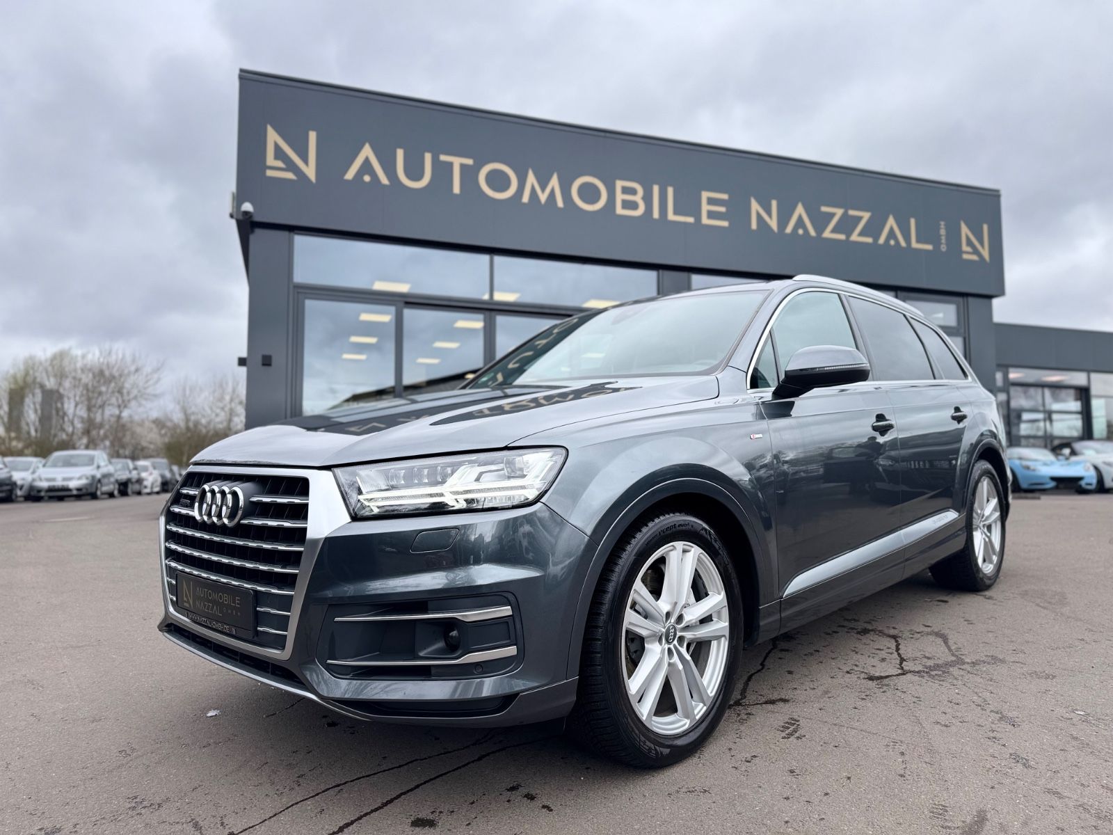 Audi Q7 3.0 TDI QUATTRO*S-LINE SPORT+*7.SITZER*MATRIX