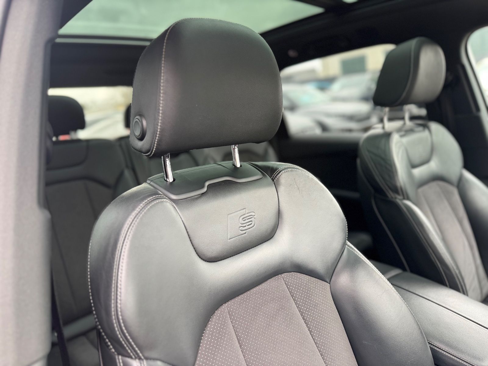 Fahrzeugabbildung Audi Q7 3.0 TDI QUATTRO*S-LINE SPORT+*7.SITZER*MATRIX