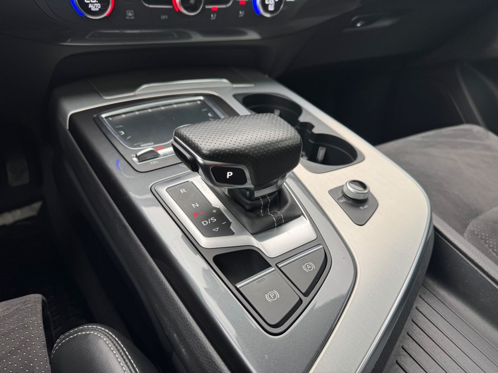 Fahrzeugabbildung Audi Q7 3.0 TDI QUATTRO*S-LINE SPORT+*7.SITZER*MATRIX