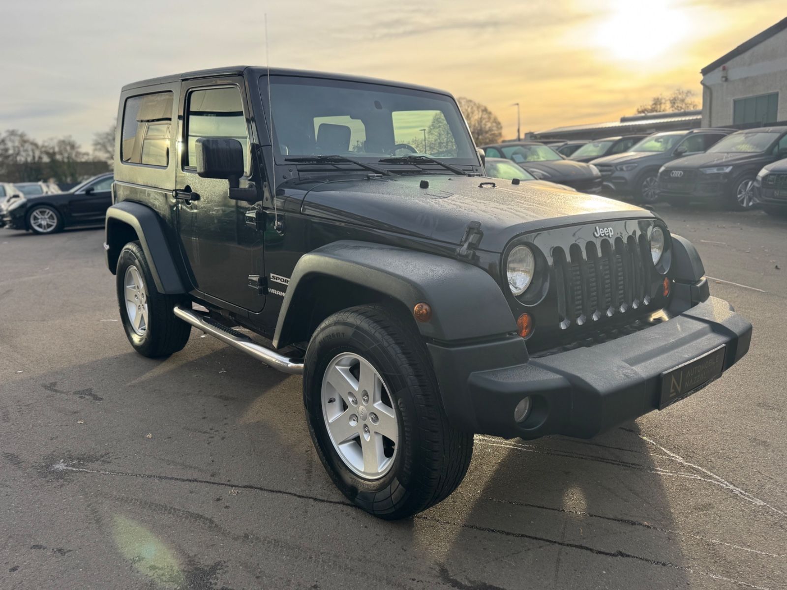 Fahrzeugabbildung Jeep WRANGLER UNLIMITED SPORT 2.8 CRD*NAVI*4X4*AHK*