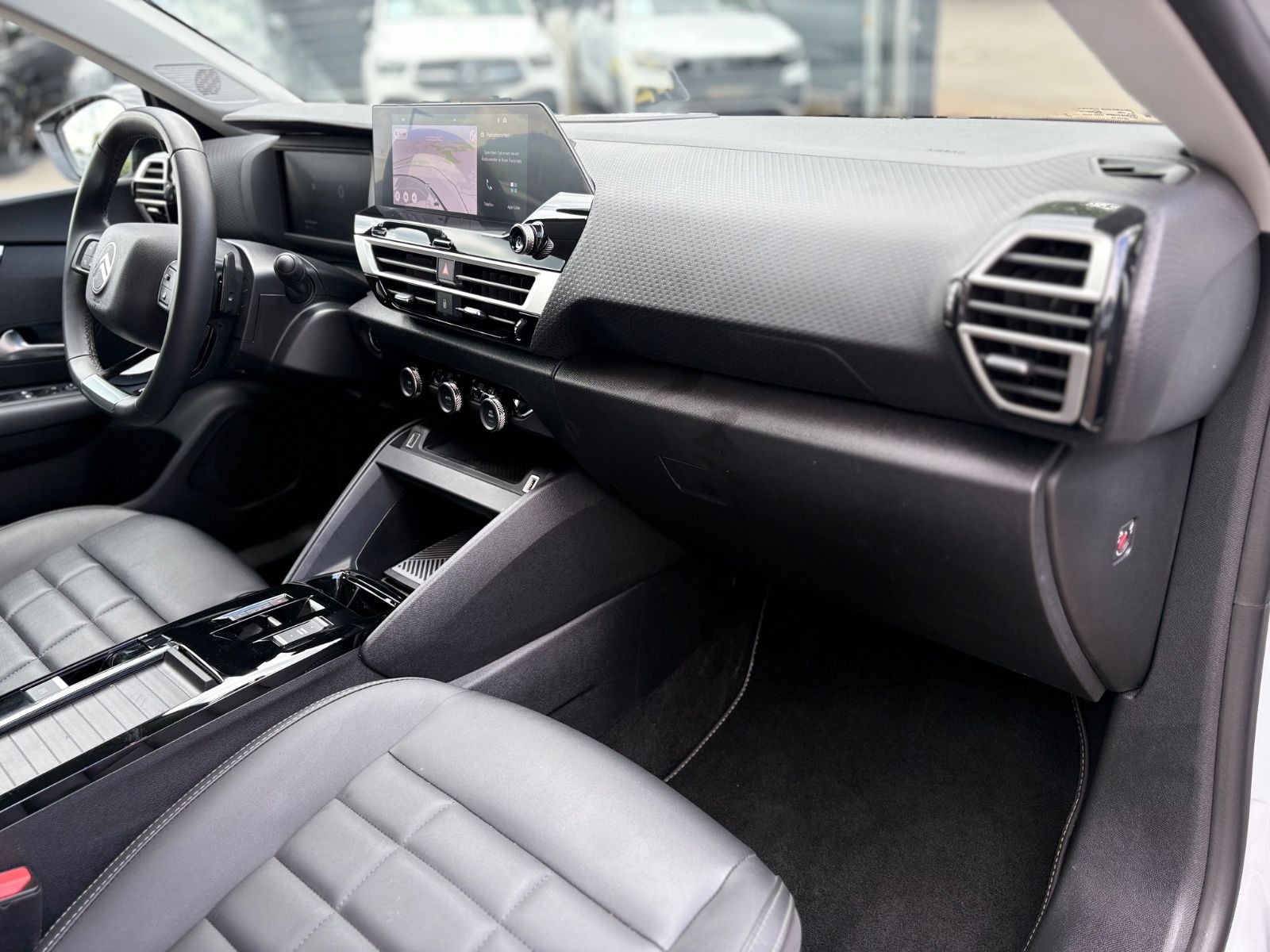 Fahrzeugabbildung Citroën C4 LIM MAX*AUT*FACELIFT*1.HD*VOLL-LED*LEDER*KAME