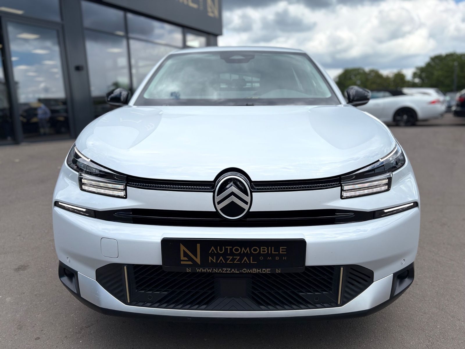 Fahrzeugabbildung Citroën C4 LIM MAX*AUT*FACELIFT*1.HD*VOLL-LED*LEDER*KAME