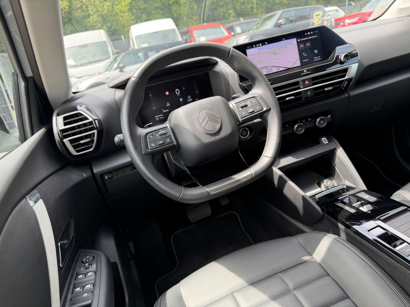 Fahrzeugabbildung Citroën C4 LIM MAX*FACELIFT*AUT*KAMERA*LEDER*LED*TOP