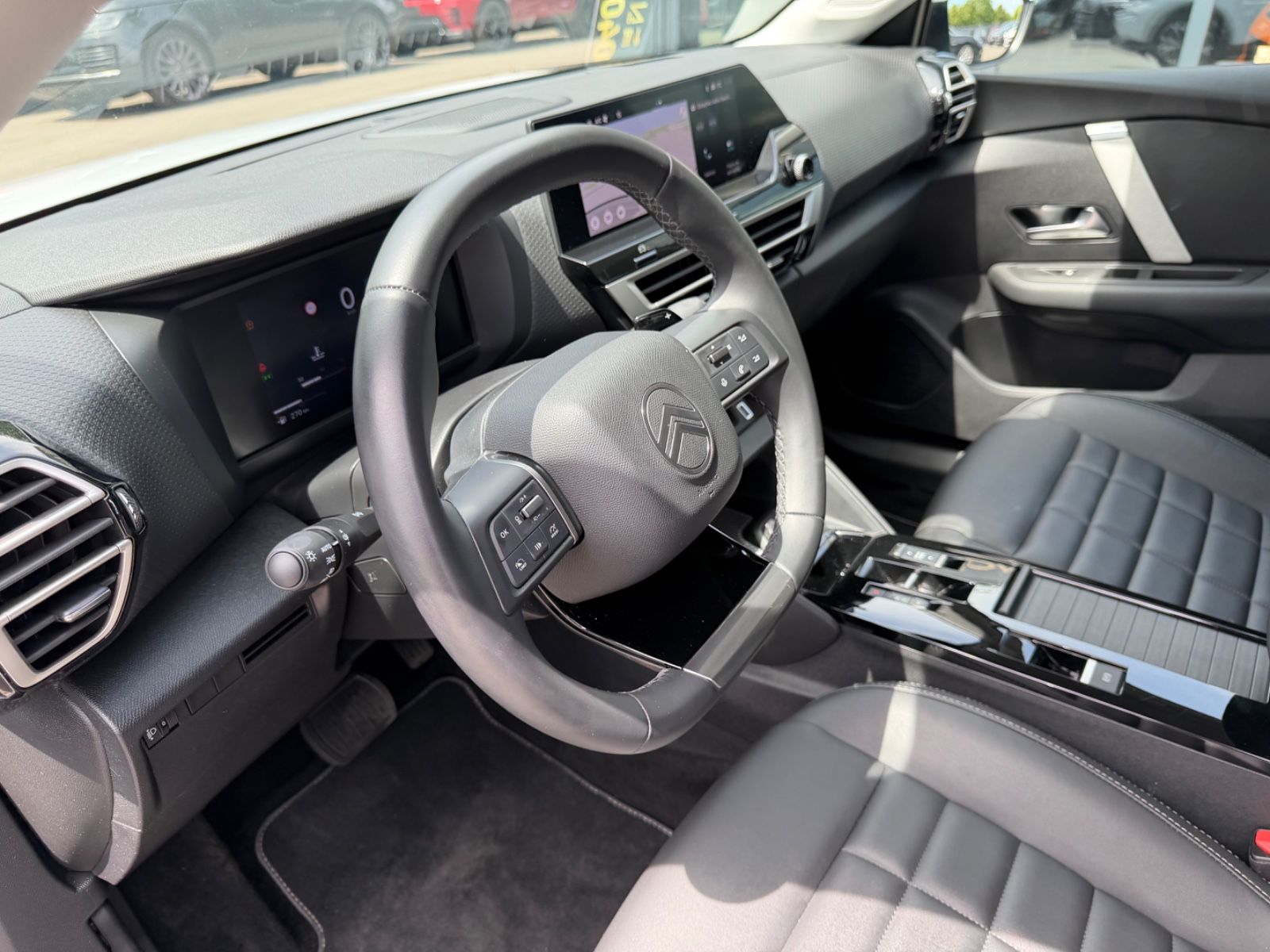 Fahrzeugabbildung Citroën C4 LIM MAX*FACELIFT*AUT*KAMERA*LEDER*LED*TOP