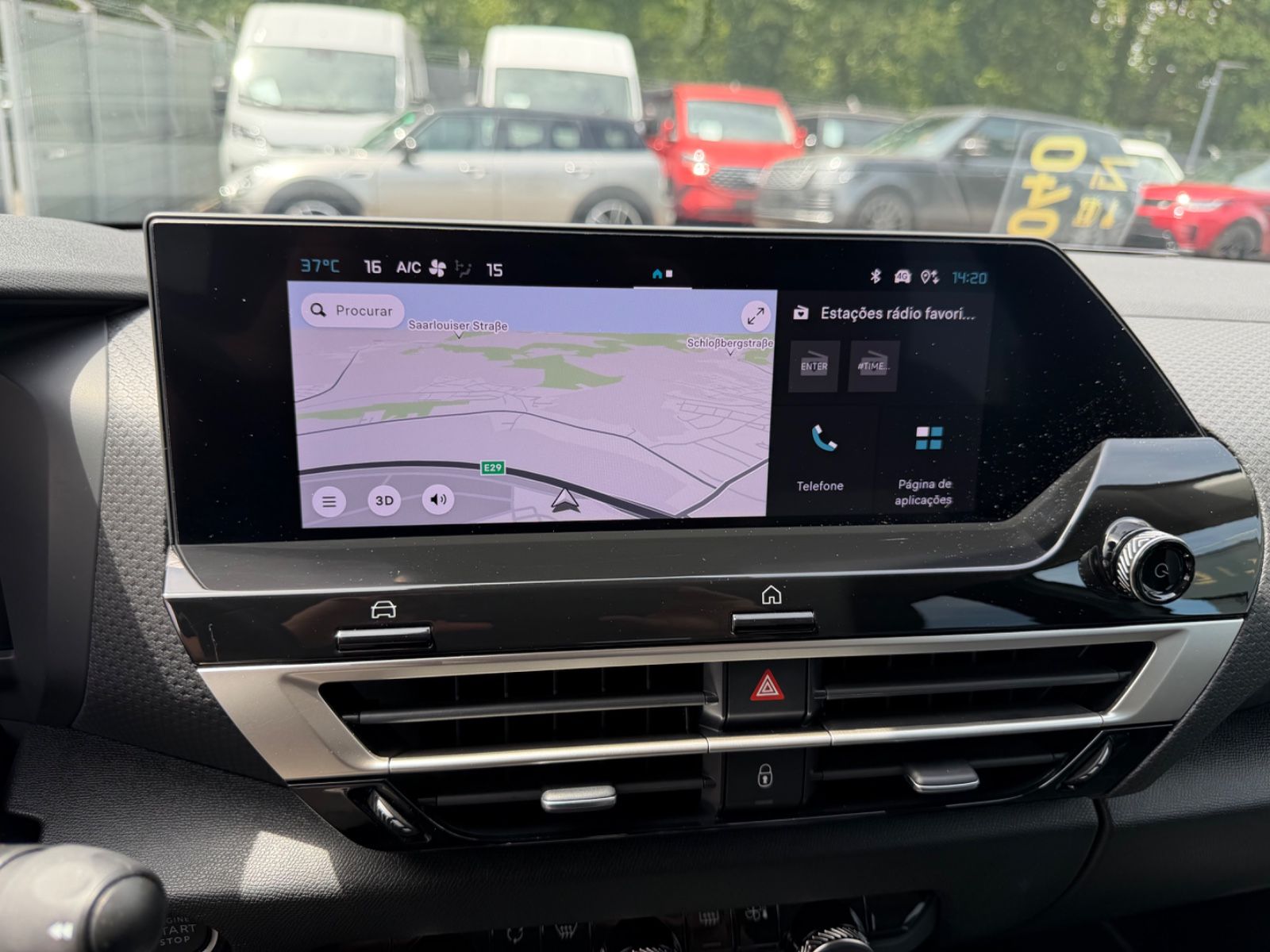 Fahrzeugabbildung Citroën C4 LIM MAX*FACELIFT*AUT*KAMERA*LEDER*LED*TOP