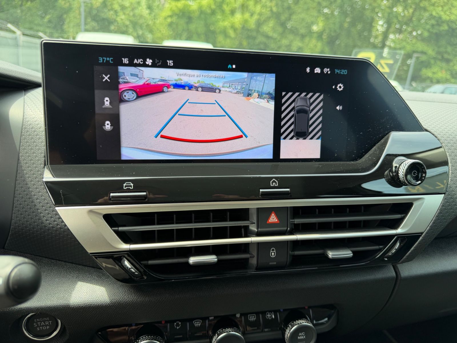 Fahrzeugabbildung Citroën C4 LIM MAX*FACELIFT*AUT*KAMERA*LEDER*LED*TOP