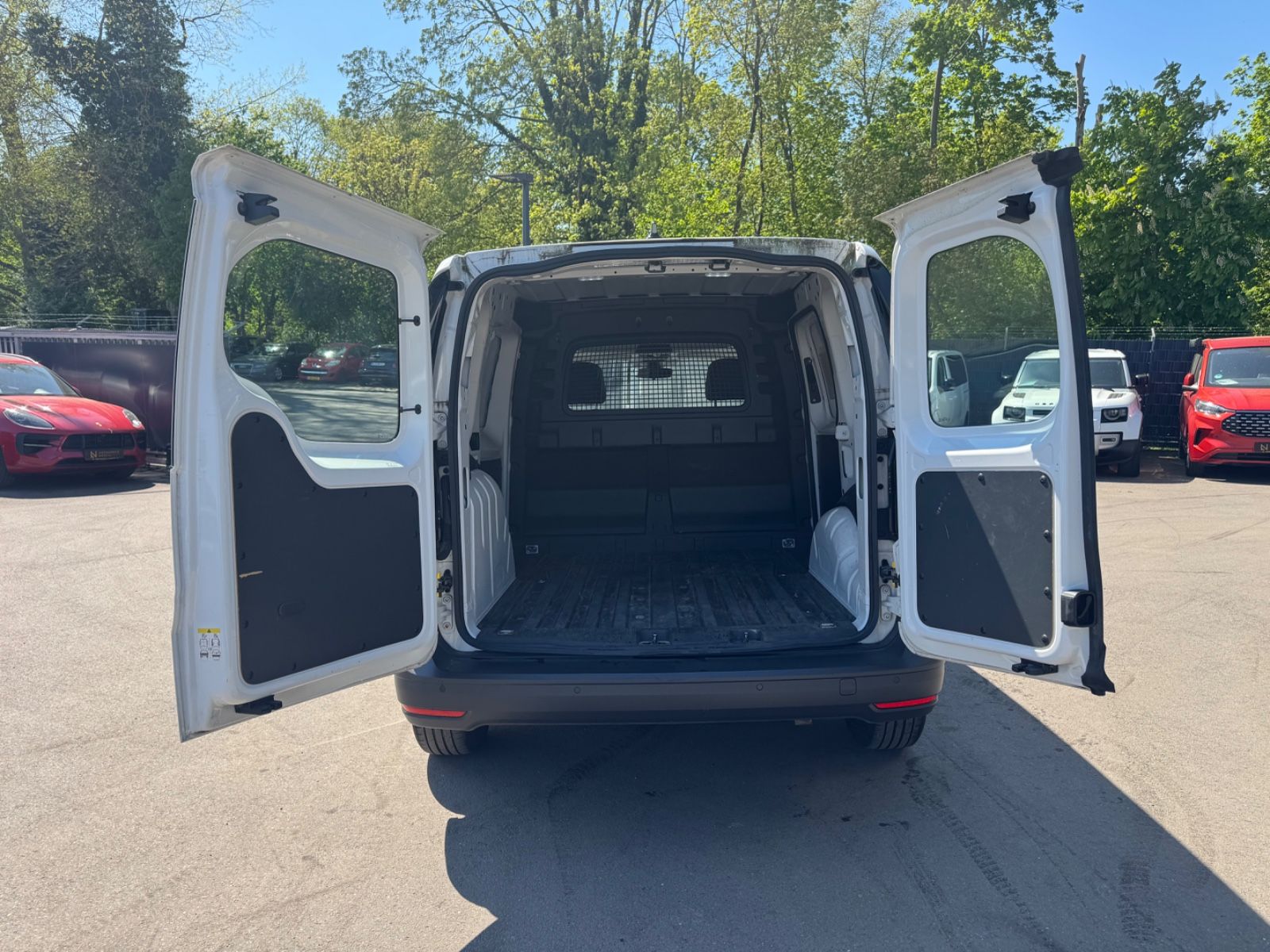 Fahrzeugabbildung Volkswagen CADDY CARGO *KLIMA*PDC*2. HAND*FACELIFT*