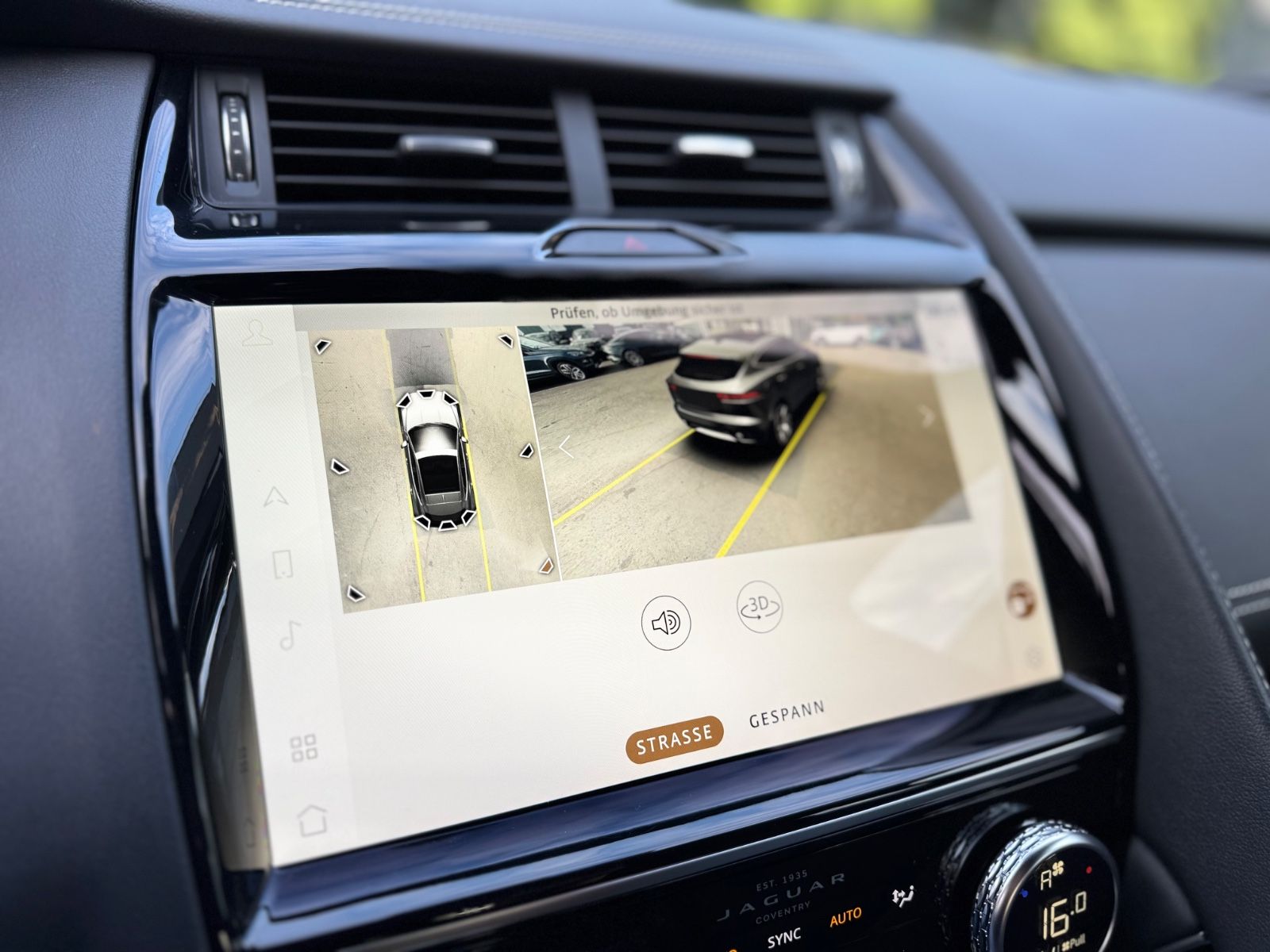Fahrzeugabbildung Jaguar E-PACE R-DYNAMIC BLACK PAKET SE AWD*VOLL*