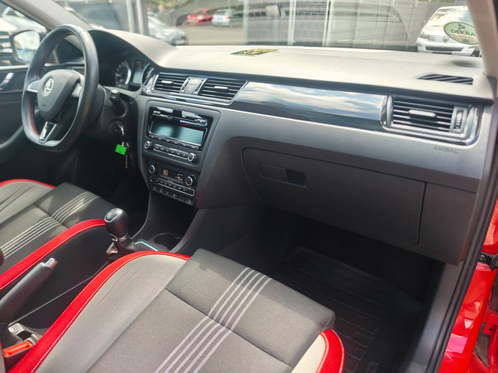 Fahrzeugabbildung SKODA RAPID LIM* MONTE CARLO *NAVI*PANO*SHZ*2.HAND
