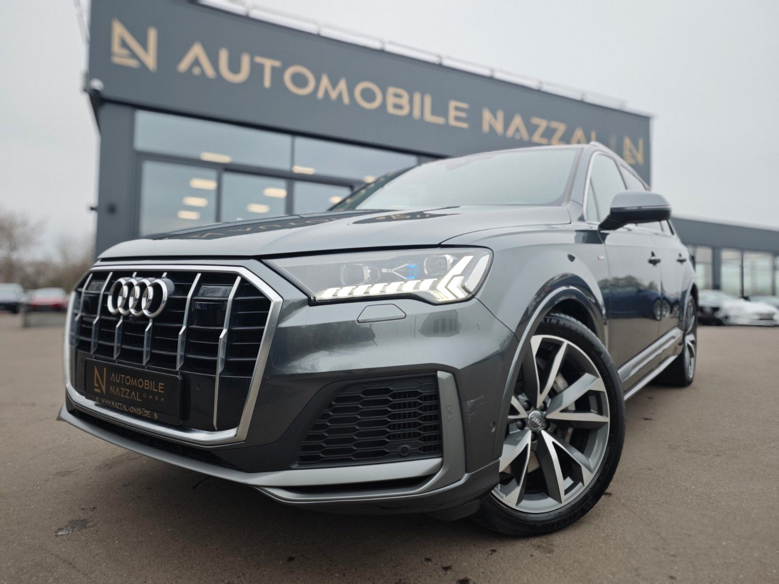 Fahrzeugabbildung Audi Q7 55TFSIe QUATTRO 3X S LINE*EL.AHK*MATRIX*LUFT