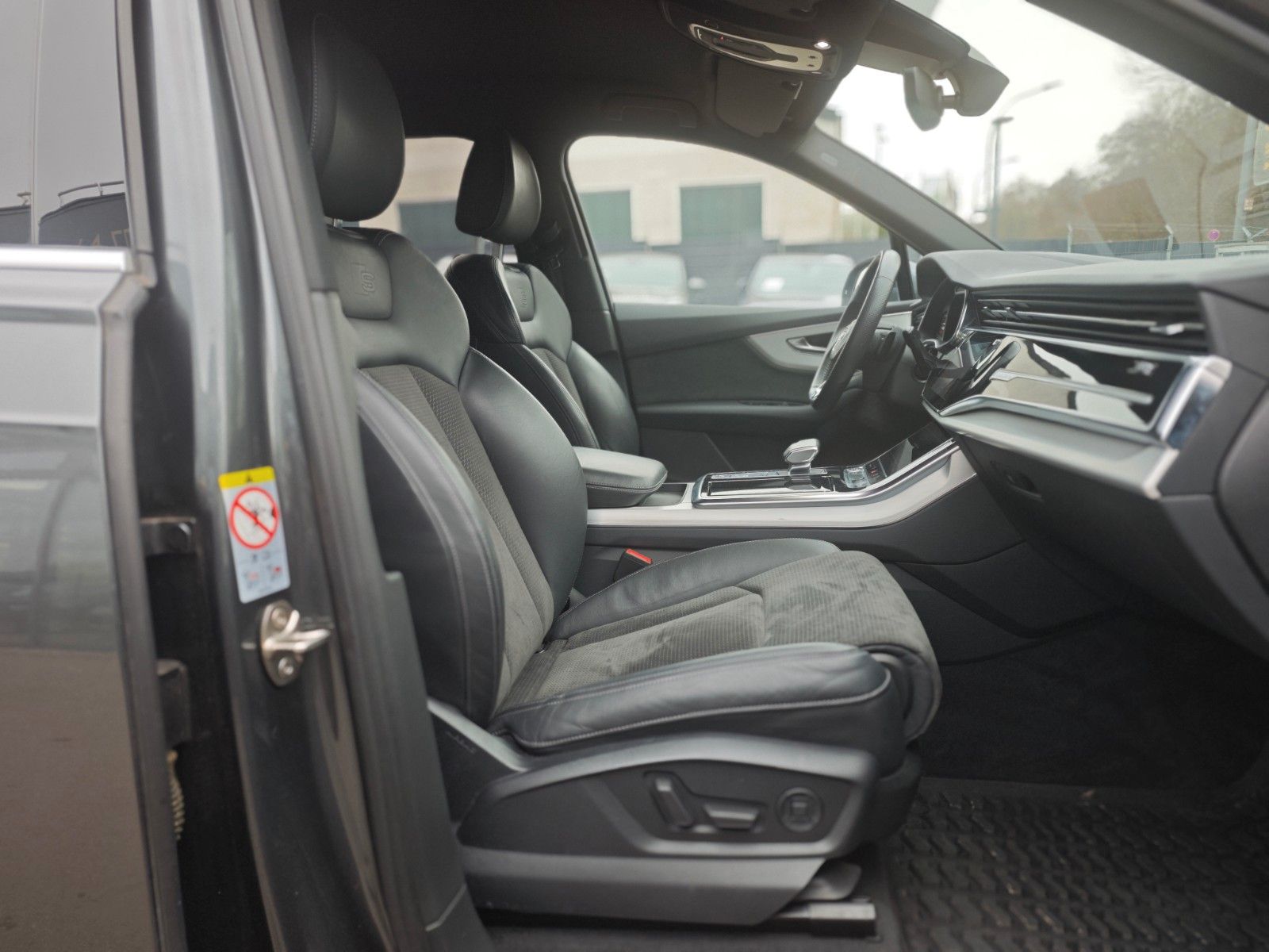 Fahrzeugabbildung Audi Q7 55TFSIe QUATTRO 3X S LINE*EL.AHK*MATRIX*LUFT